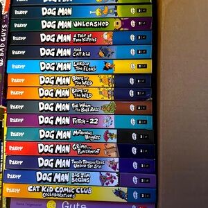 Set of dog man books. Perfect condition